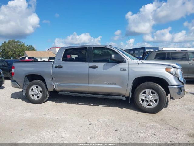 5TFEY5F12JX239294 Toyota Tundra Sr5 5.7l V8