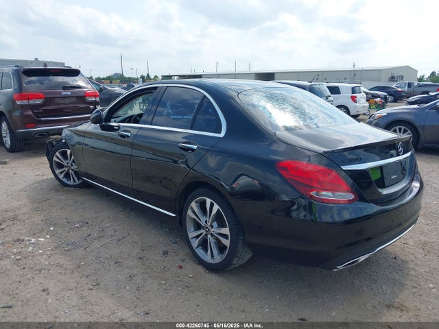 WDDWF4JB2HR307683 Mercedes-Benz C-Class