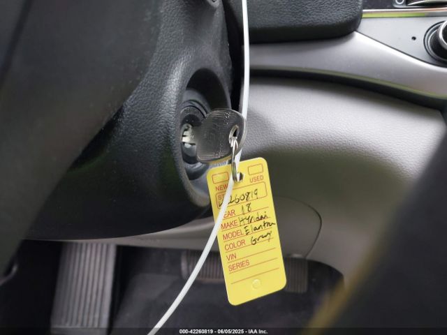 5NPD84LF5JH368308 Hyundai ELANTRA SEL