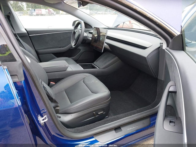 2025 TESLA MODEL 3 5YJ3E1EB4SF928980 Photo 4