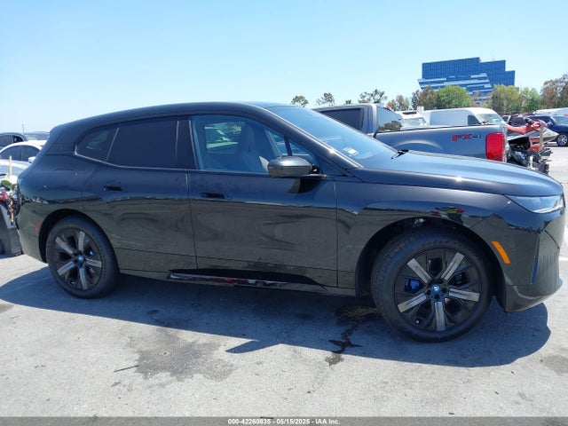 WB523CF09SCT75150 BMW Ix