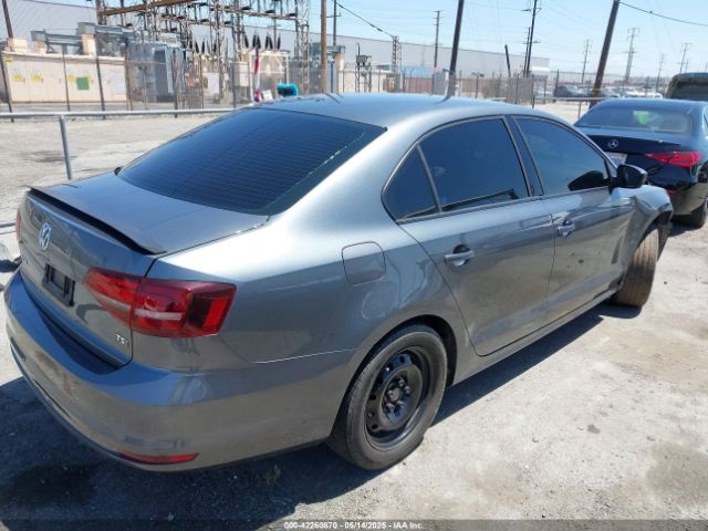 3VW2B7AJ5JM262787 Volkswagen 1.4 tsi