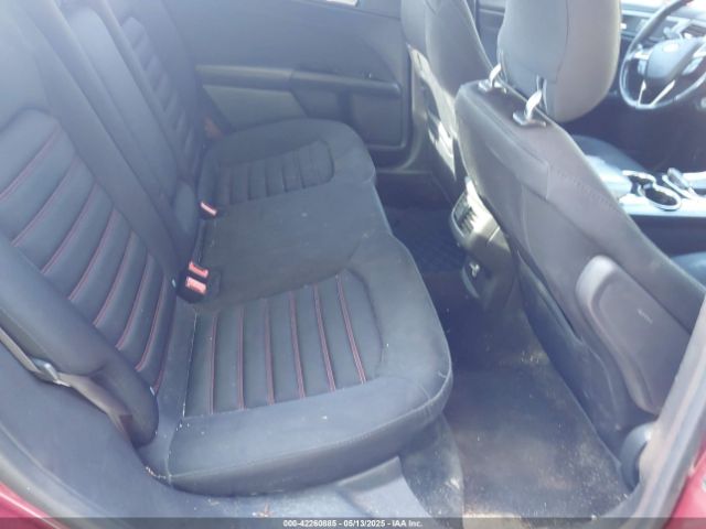 3FA6P0HD4ER197121 Ford FUSION SE