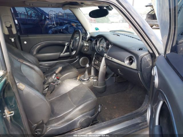 2005 MINI COOPER S WMWRE33455TD95288 Photo 4