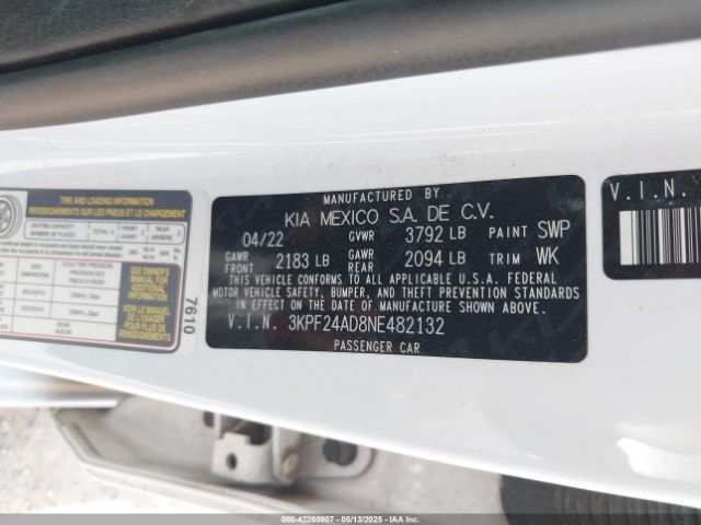 3KPF24AD8NE482132 KIA Forte Lxs