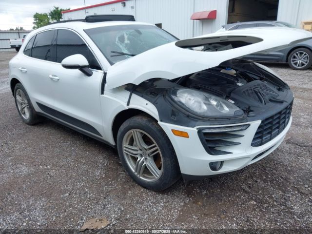 2015 PORSCHE MACAN WP1AB2A50FLB64939