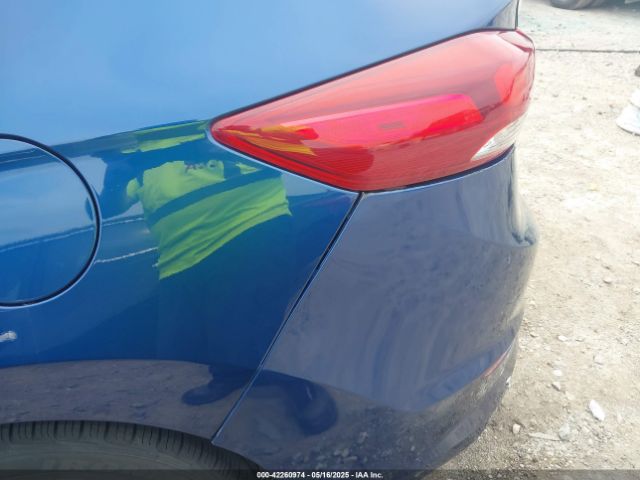 5NPD84LFXHH128875 Hyundai Elantra Value Edition