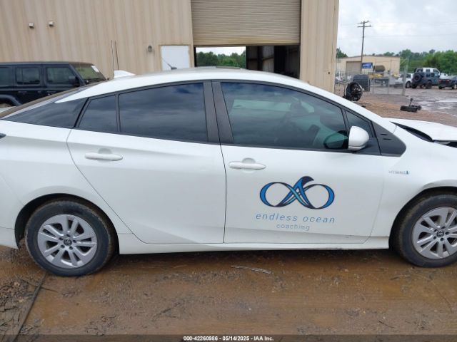 JTDKBRFU7H3048350 Toyota Prius One