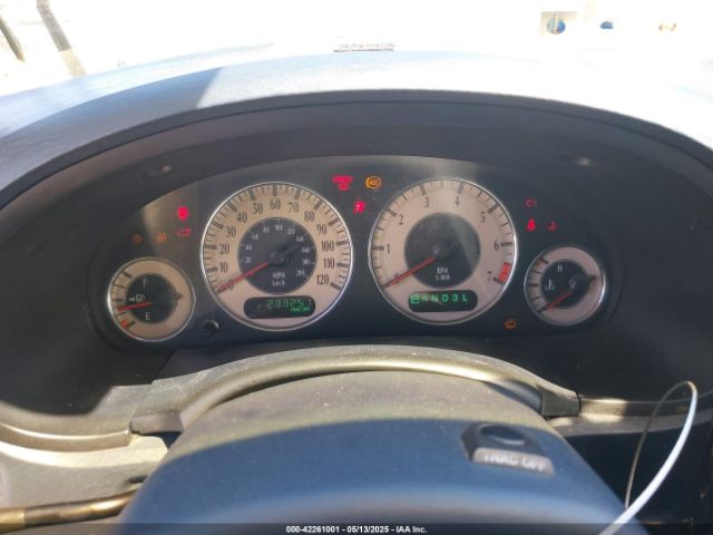 2001 CHRYSLER TOWN & COUNTRY 2C8GP64L71R110132 Photo 6