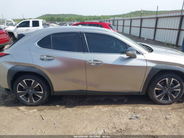JTHY3JBH3K2018873 Lexus UX 200