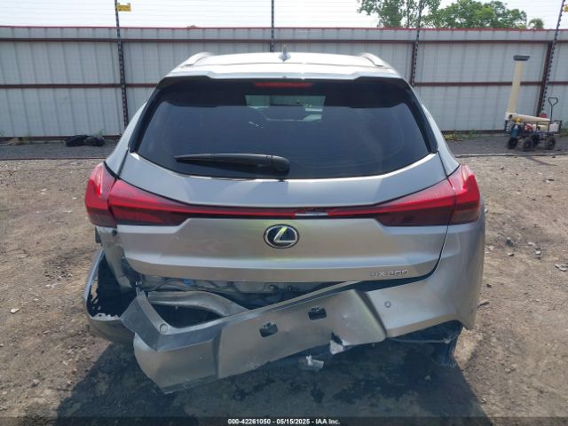 JTHY3JBH3K2018873 Lexus UX 200