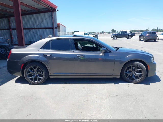 2C3CCABG3PH537539 Chrysler 2023