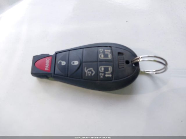 2C4RC1BG1ER216032 Chrysler Town & Country Touring