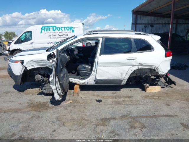 1C4PJMBS4HW612180 Jeep Cherokee