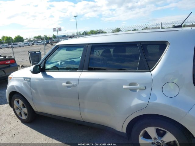 KNDJN2A2XH7471660 KIA Soul