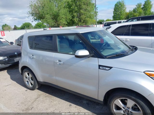 KNDJN2A2XH7471660 KIA Soul