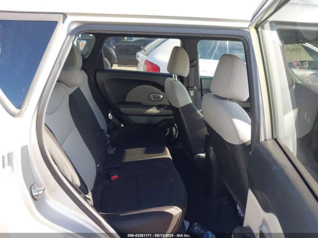 KNDJN2A2XH7471660 KIA Soul