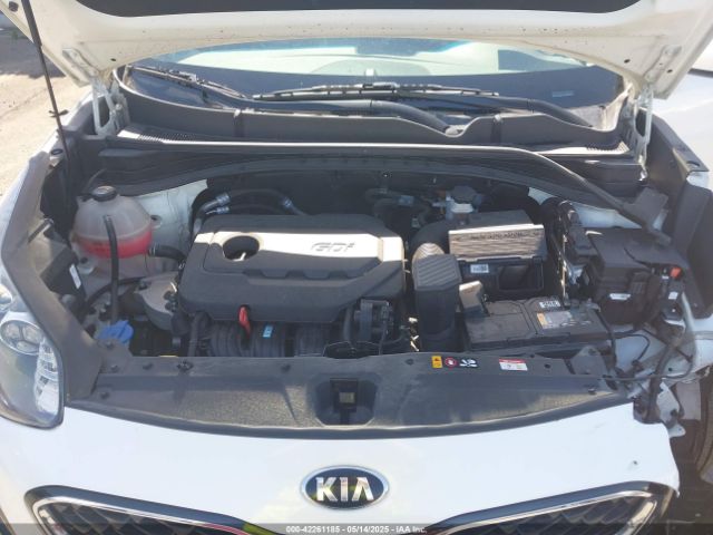 KNDPMCAC8M7914622 KIA Sportage Lx