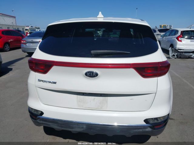 KNDPMCAC8M7914622 KIA Sportage Lx