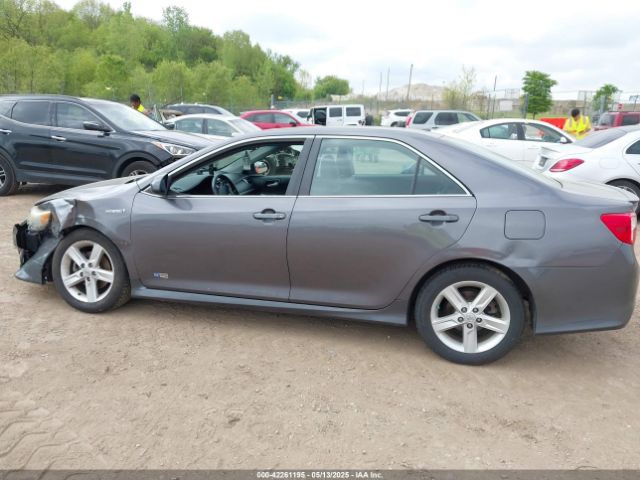 4T1BD1FK9EU121102 Toyota Camry Hybrid Se Limited Edition