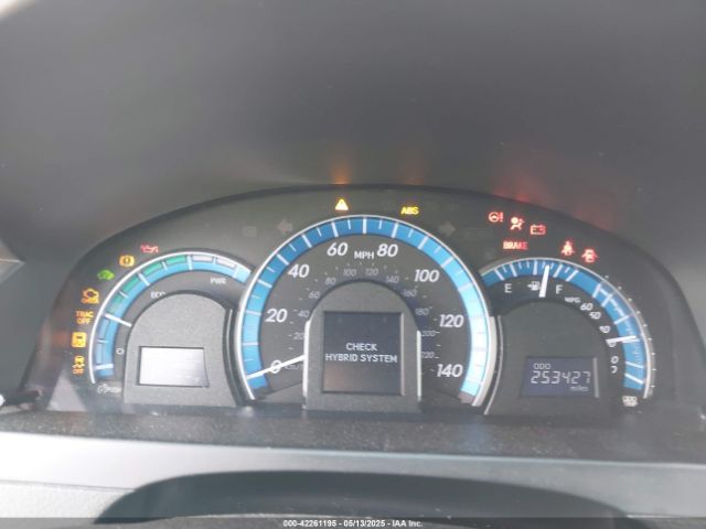 4T1BD1FK9EU121102 Toyota Camry Hybrid Se Limited Edition