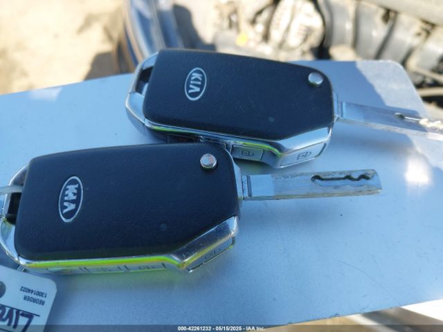 3KPF34AD8KE024325 KIA FORTE S