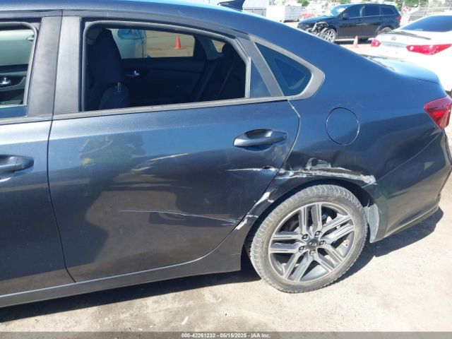 3KPF34AD8KE024325 KIA FORTE S