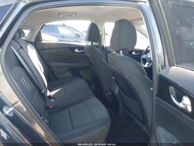 3KPF34AD8KE024325 KIA FORTE S