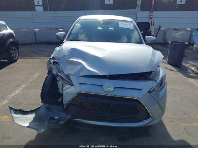 3MYDLBYV2JY303634 Toyota YARIS IA