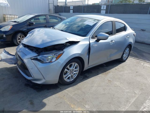 3MYDLBYV2JY303634 Toyota YARIS IA