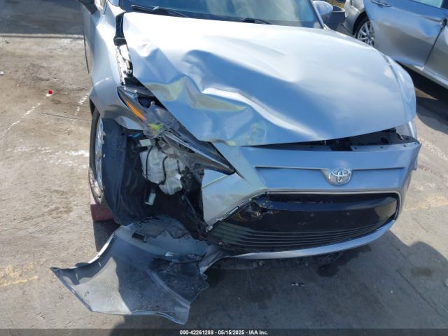 3MYDLBYV2JY303634 Toyota YARIS IA