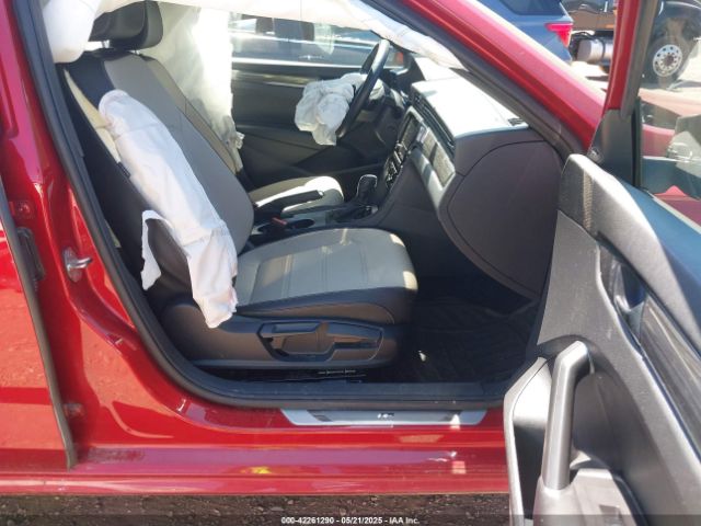 1VWMA7A35MC018284 Volkswagen Passat 2.0t R-line