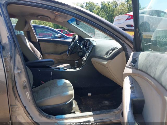 5XXGM4A77FG356930 KIA Optima Lx