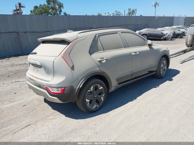 KNDCR3L11R5122388 KIA Niro Ev Wind