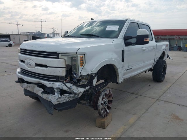 Ford 2019 2019 1FT7W2BT8KEC07418 Image 2