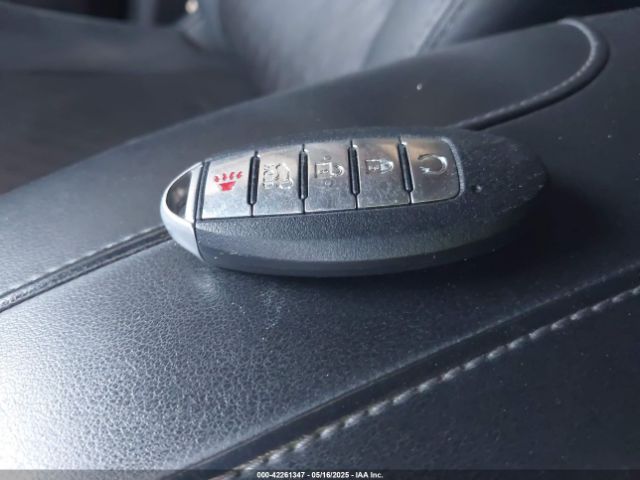 5N1AT2MT5KC705496 Nissan ROGUE SV