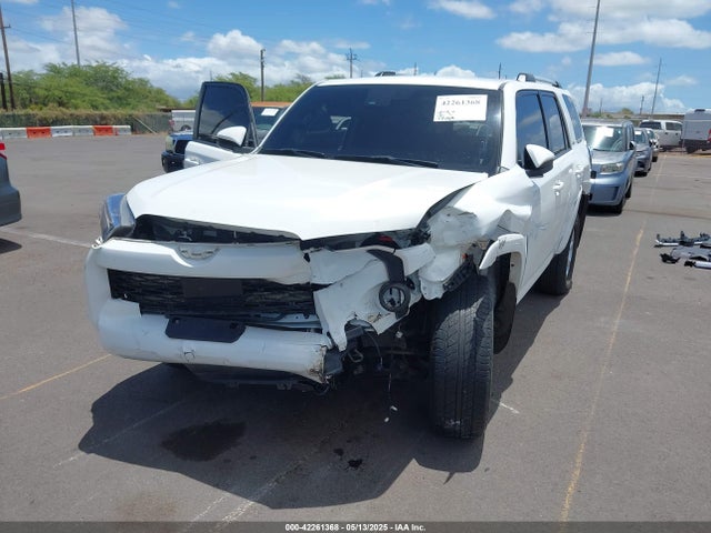 JTEMU5JR9N6040321 Toyota 4RUNNER SR5