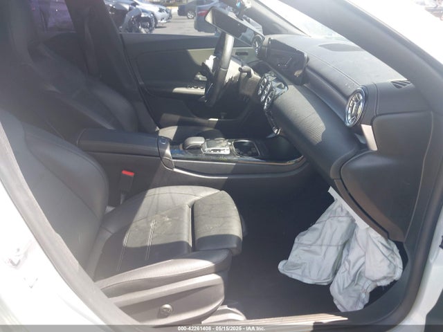 W1K5J4GB7LN119906 Mercedes-Benz m260