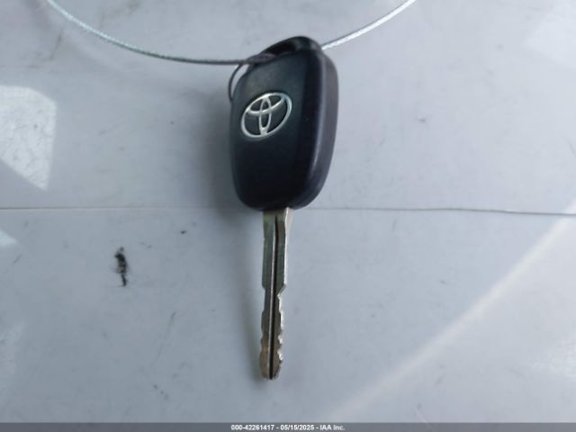 2T1BURHE9JC055393 Toyota COROLLA LE