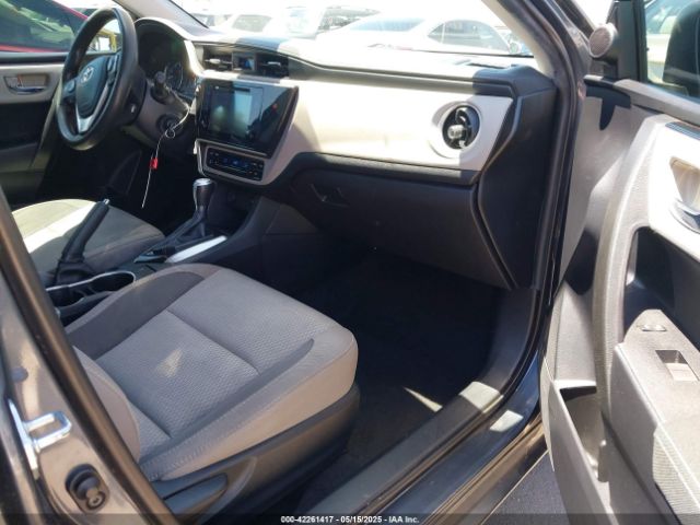 2T1BURHE9JC055393 Toyota COROLLA LE