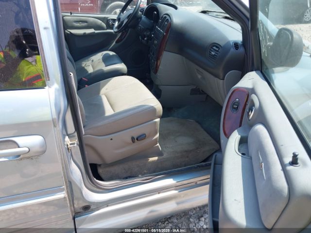 2004 CHRYSLER TOWN & COUNTRY 2C8GP64L84R544158 Photo 4