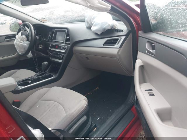 2019 HYUNDAI SONATA 5NPE24AF5KH752177 Photo 4