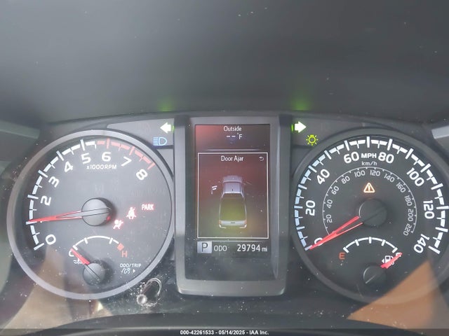 5TFRX5GN3KX139213 Toyota 2tr-fe