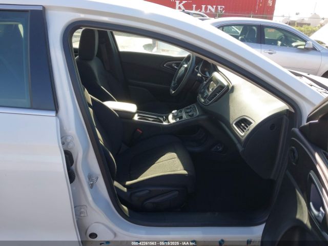 2015 CHRYSLER 200 1C3CCCFB1FN760954 Photo 4
