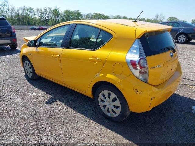 JTDKDTB31E1066984 Toyota Prius C One