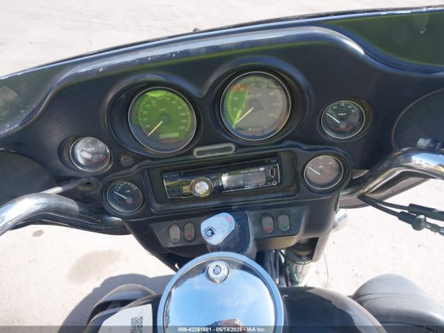 2005 HARLEY-DAVIDSON FLHTCUI 1HD1FCW145Y652860 Photo 6