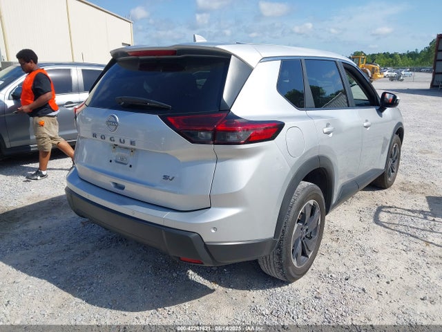 5N1BT3BA3RC711402 Nissan Rogue Sv Fwd