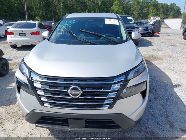 5N1BT3BA3RC711402 Nissan Rogue Sv Fwd