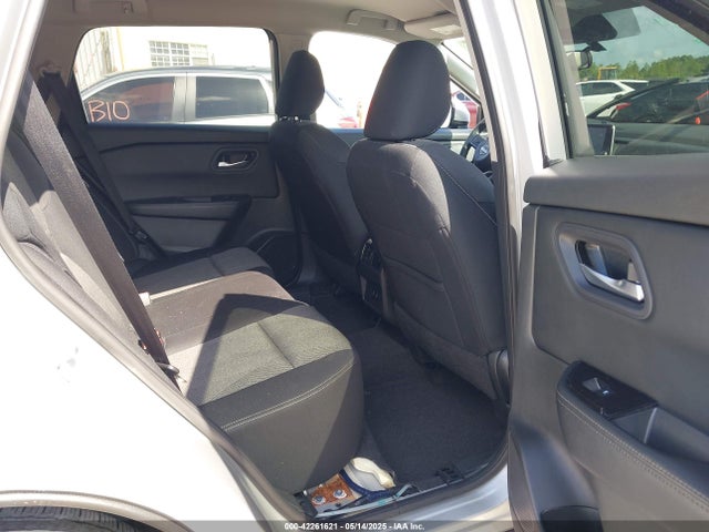 5N1BT3BA3RC711402 Nissan Rogue Sv Fwd