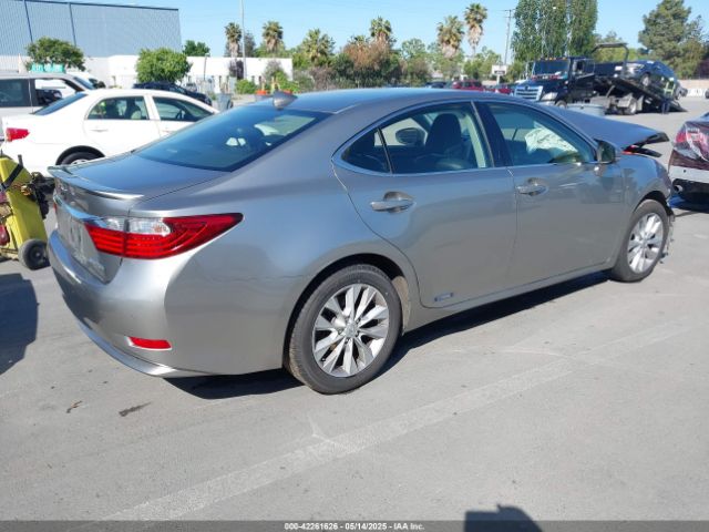 JTHBW1GG1F2085913 Lexus ES 300H
